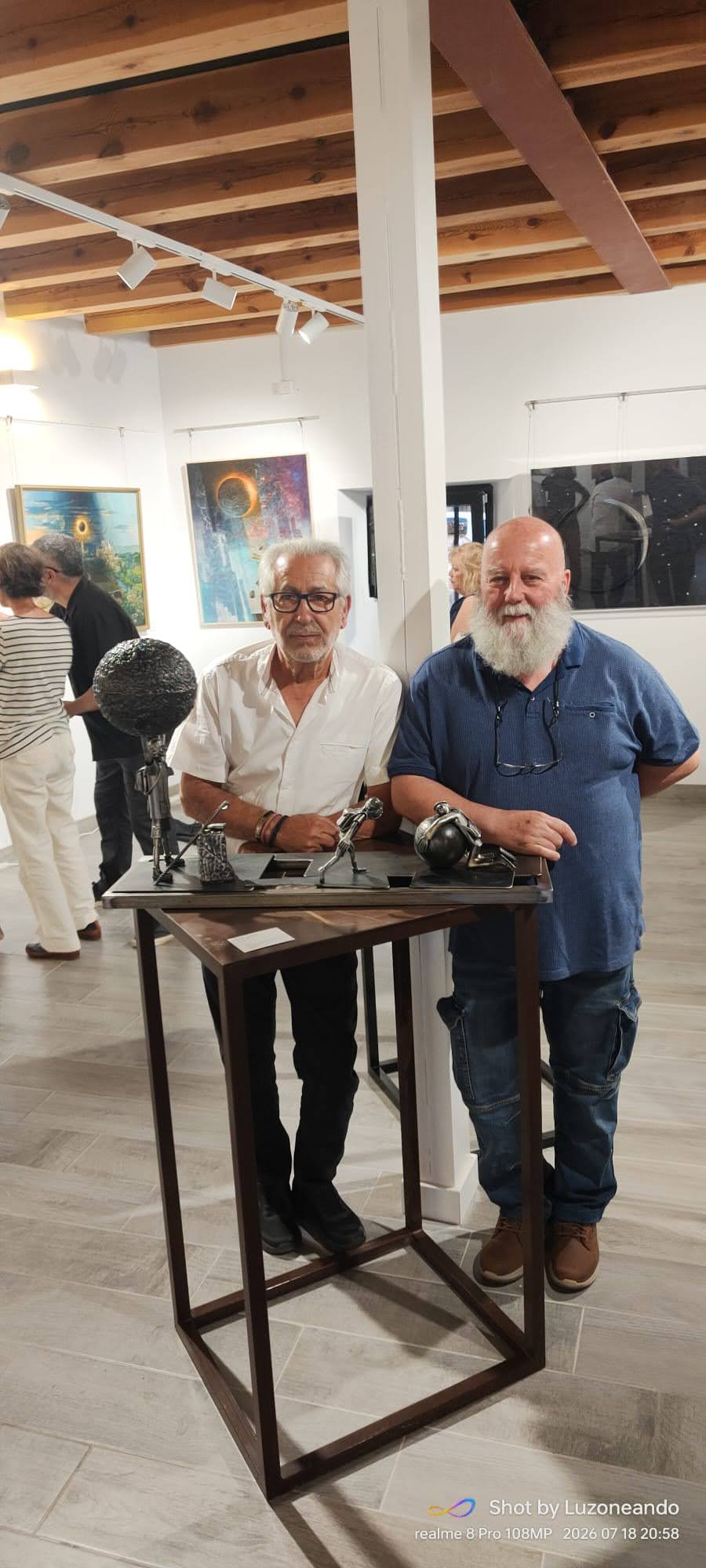 A la sombra de la luna, vista por los artistas